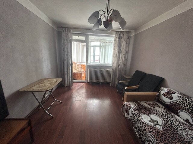 Berceni, Obregia, stradal, bloc reabilitat, ap. 3 camere 8 min. metrou.